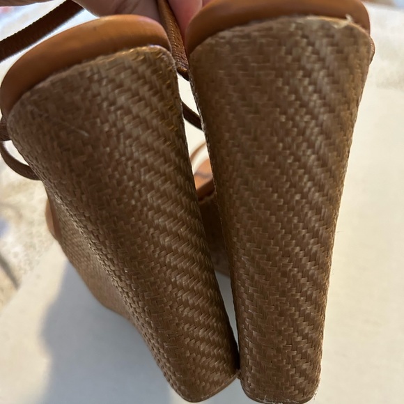 ALDO Brown/Tan Strappy Sandals with Clear Toe Strap - Picture 4 of 5